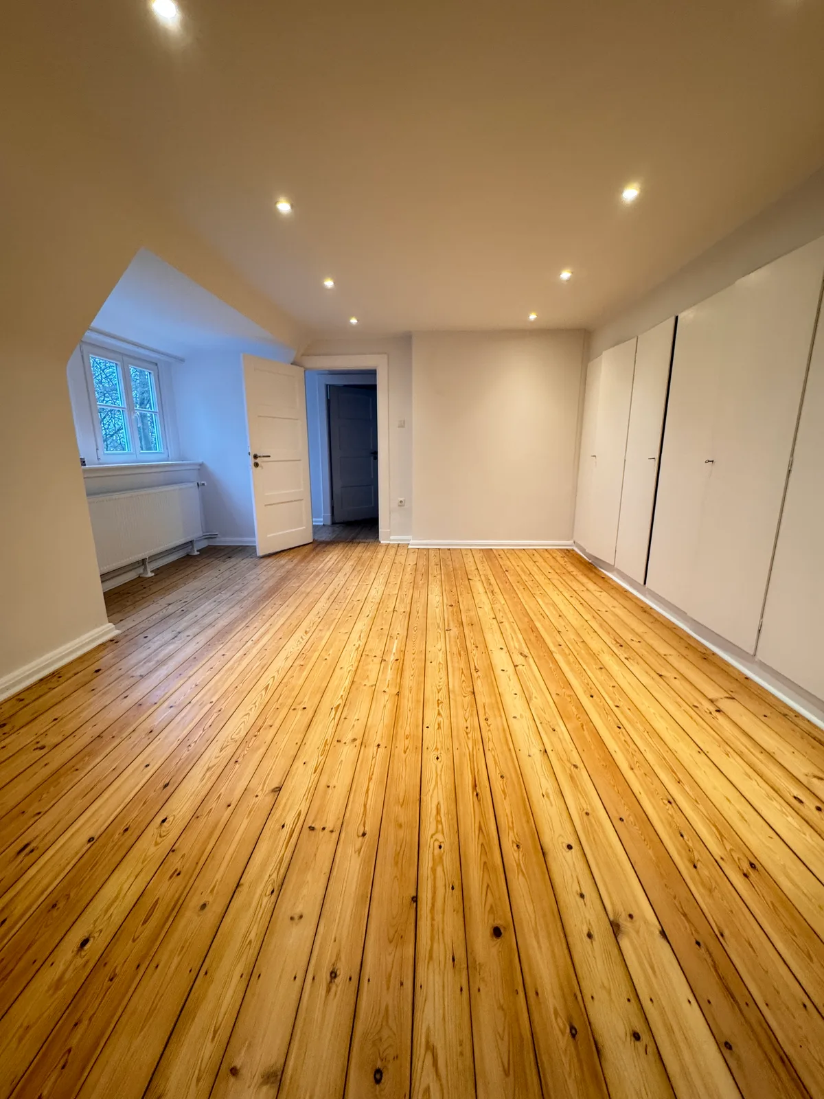 Dachgeschossausbau Elbchaussee – Studio mit Elb-Blick – Bild 7