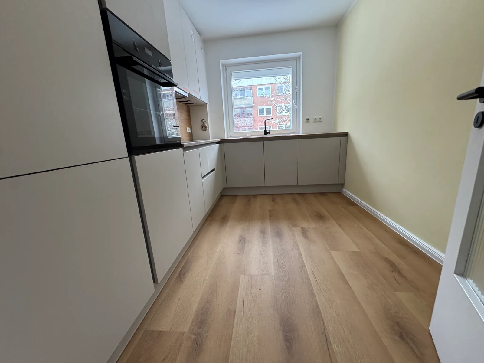 Küchensanierung Niendorf – Anschlüsse + Wand vorbereiten – Bild 2