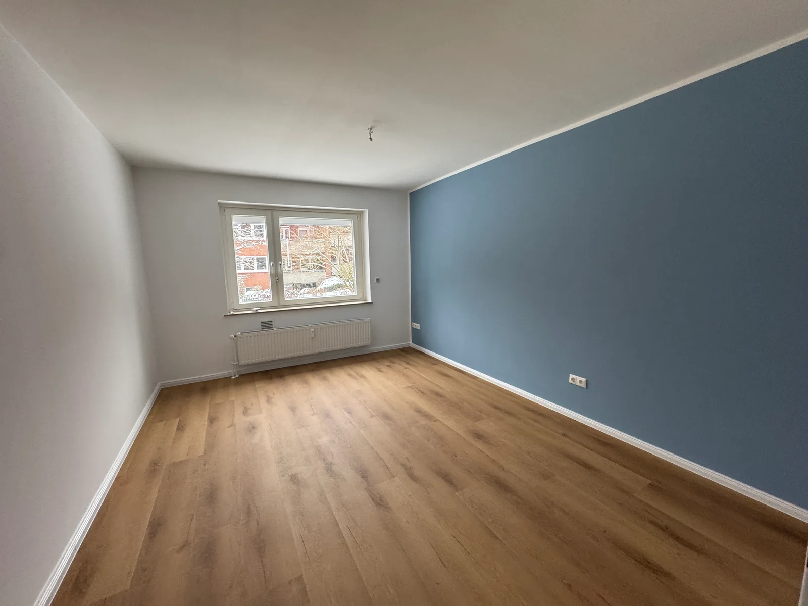 Malerarbeiten Niendorfer Straße – Wohnung frisch gestrichen – Bild 5